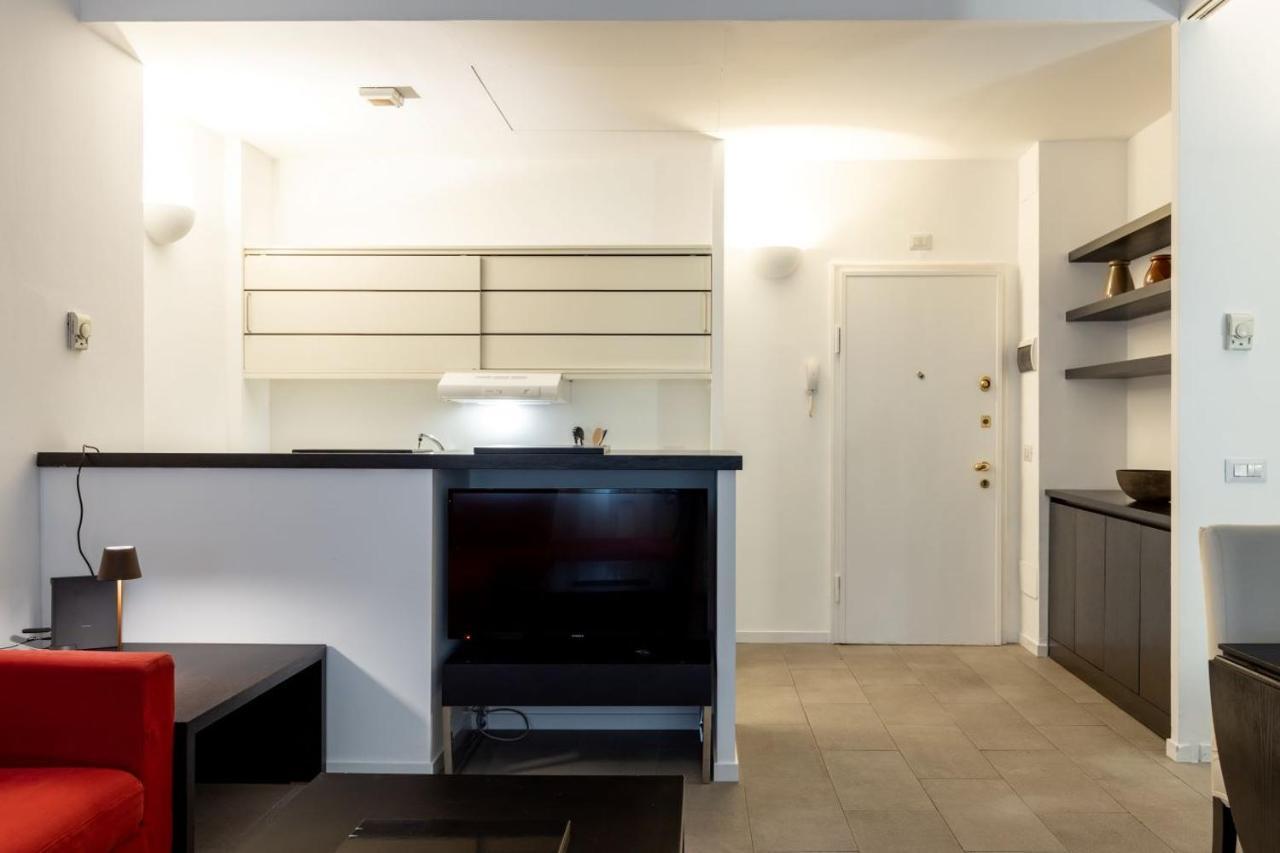 Apartment In Brera-Fatebenefratelli-Porta Nuova-Milano 외부 사진