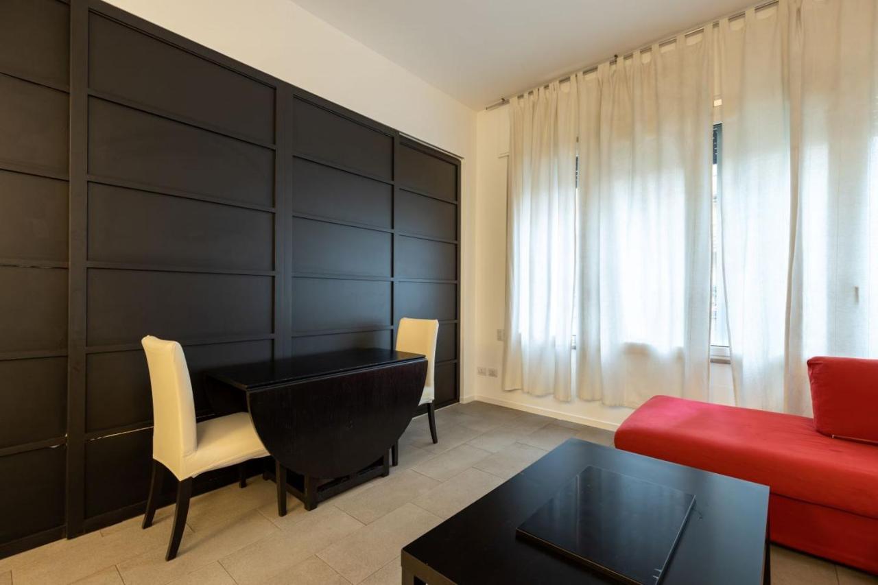 Apartment In Brera-Fatebenefratelli-Porta Nuova-Milano 외부 사진
